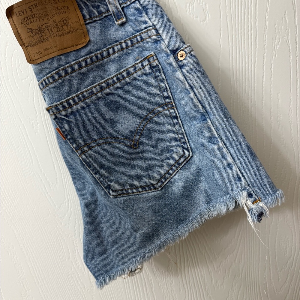 Vintage 90s Levi’s denim shorts orange tab rare